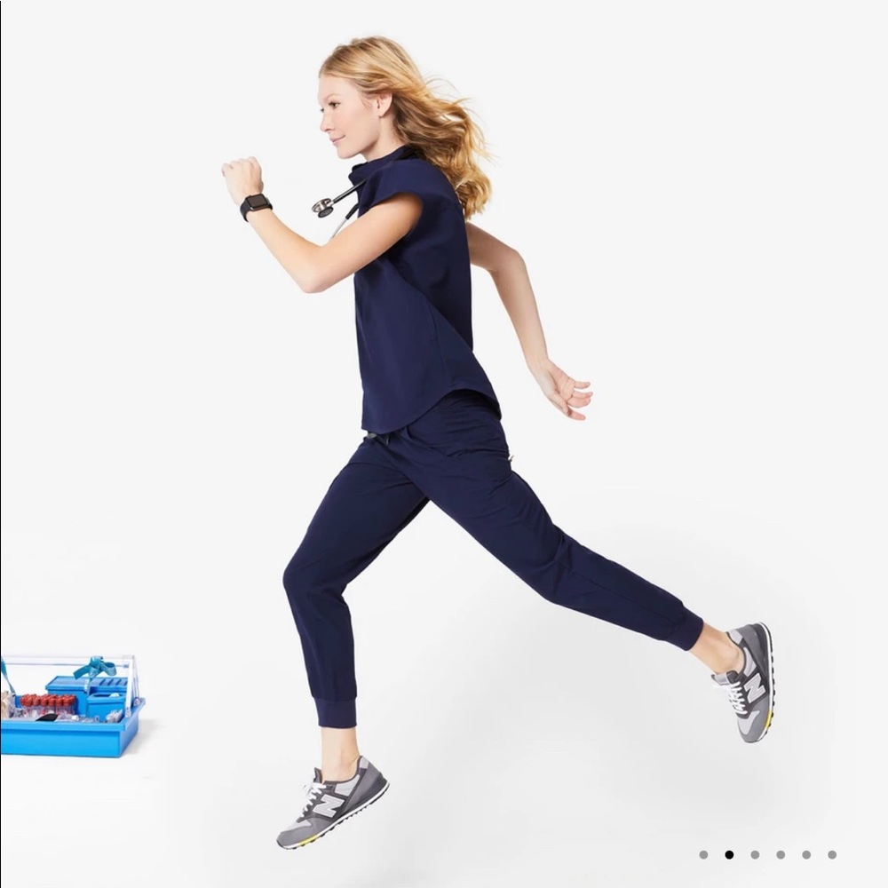 Figs navy blue set